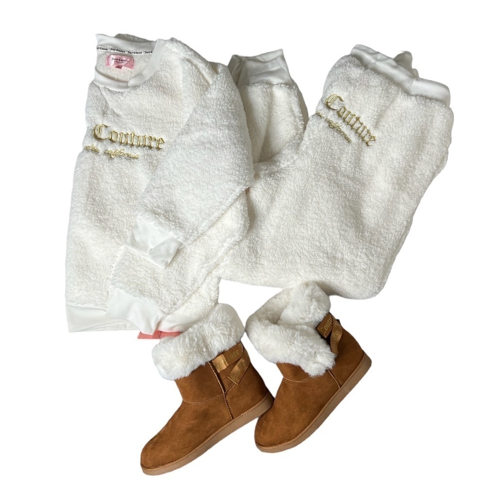 Juicy Couture Women’s Cozy Set Fluffy Fleece
